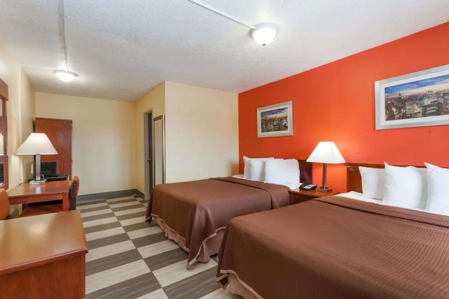 Travelodge by Wyndham Jersey City hotel detail image 6