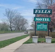 Falls Motel hotel detail image 7