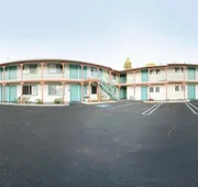 Budget Inn hotel detail image 7
