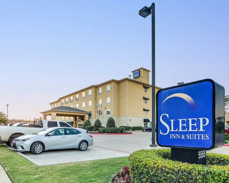 Sleep Inn & Suites Tyler South hotel detail image 2