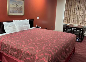 Western Plaza Inn hotel thumbnail 2