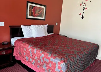 Western Plaza Inn hotel thumbnail 5
