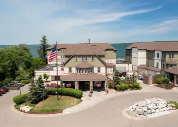 Chase On The Lake hotel thumbnail 2