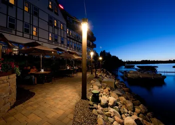 Chase On The Lake hotel thumbnail 4