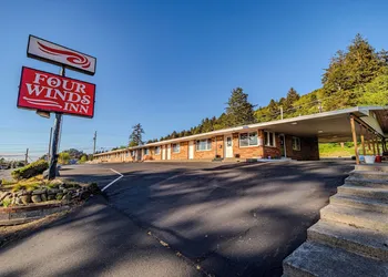 Four Winds Motel hotel thumbnail 7