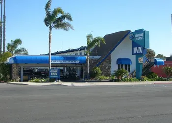 Newport Channel Inn - Near Huntington State Beach hotel thumbnail 2