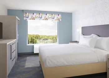 Home2 Suites By Hilton St. Charles St.Louis hotel thumbnail 4