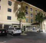 Comfort Inn & Suites Fort Walton Beach - Destin West hotel detail image 4