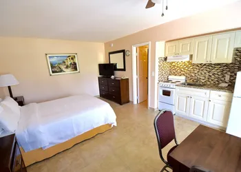 Surf Side Resort hotel thumbnail 7