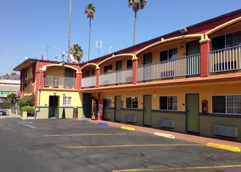 Economy Inn Hollywood hotel thumbnail 5