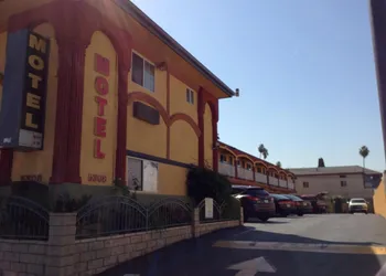 Economy Inn Hollywood hotel thumbnail 8