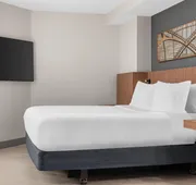 Hilton Garden Inn Toronto Airport hotel detail image 7