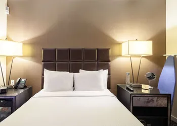 Blue Angel Hotel NYC an Ascend Collection Hotel hotel thumbnail 8