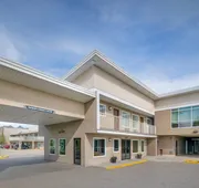 Econo Lodge Inn & Suites hotel detail image 4