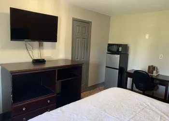Stadium View Inn hotel thumbnail 8