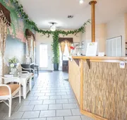 Island Sun Inn & Suites - Historic Venice & Beach Getaway hotel detail image 3