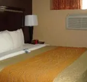 Travelodge by Wyndham Ozone Park hotel detail image 3