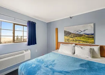 Gold King Mountain Inn hotel thumbnail 7