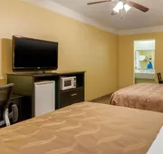 Quality Inn & Suites at The Outlets Mercedes/Weslaco hotel detail image 3