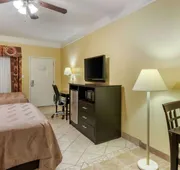 Quality Inn & Suites at The Outlets Mercedes/Weslaco hotel detail image 7