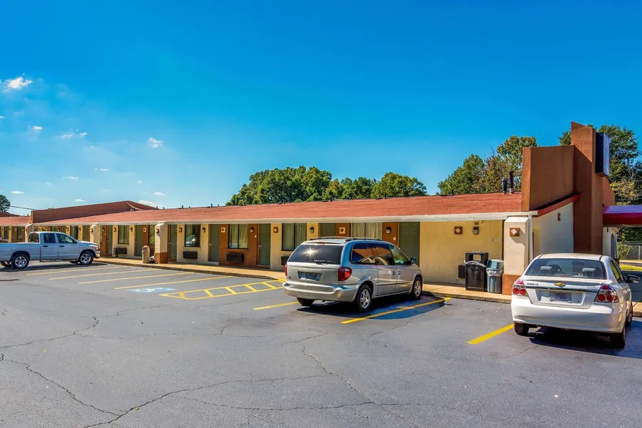 Econo Lodge Gastonia North hotel detail image 2