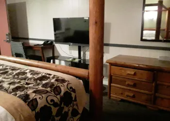 Sage Motel hotel thumbnail 8