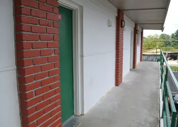 Budget Inn hotel thumbnail 3