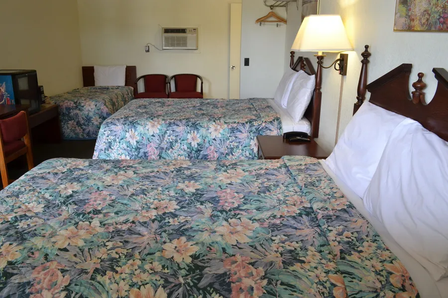 Budget Inn hotel detail image 6