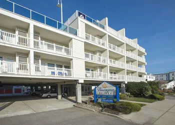 Biscayne Suites hotel thumbnail 2