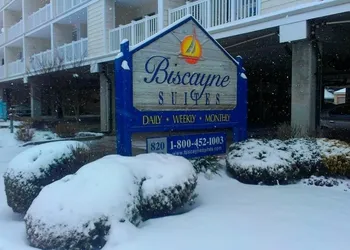 Biscayne Suites hotel thumbnail 3