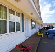 Sherwood Inn and Motel hotel detail image 7