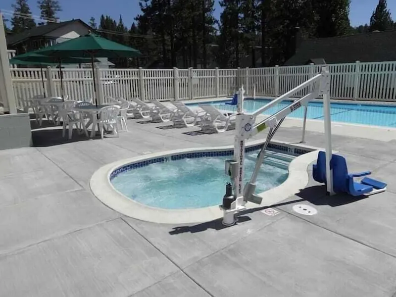 Bay Meadows Resort hotel detail image 6
