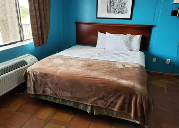 Hunt's Castle hotel thumbnail 6