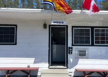 Norfolk Motel hotel thumbnail 4