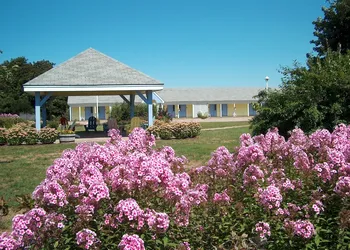 Annapolis Royal Inn & Suites hotel thumbnail 4