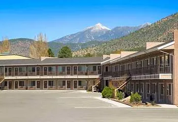 Travelodge by Wyndham Flagstaff Near I-40 hotel thumbnail 4