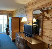 Waterfront Inn - Mackinaw City hotel detail image 7