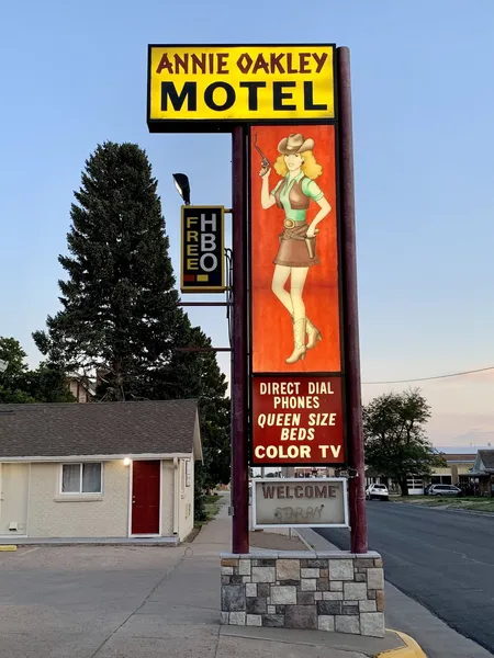 Annie Oakley Motel Oakley hotel detail image 2