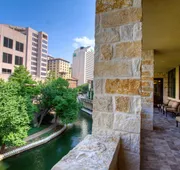 Embassy Suites San Antonio Riverwalk-Downtown hotel detail image 3