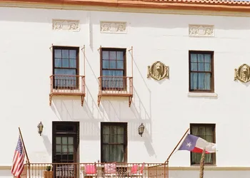 The Holland Hotel hotel thumbnail 2