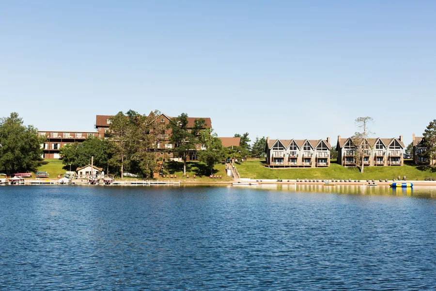 Maddens On Gull Lake hotel detail image 2