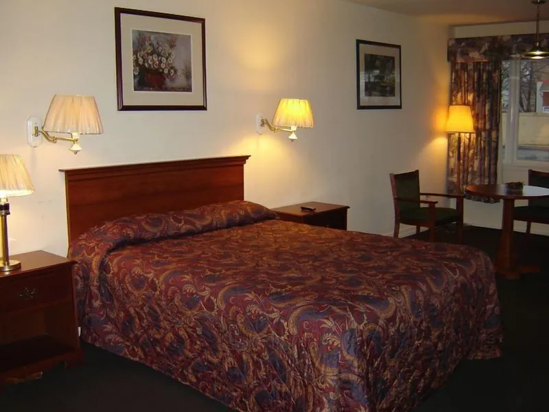 Budget Motor Inn - Stony Point hotel detail image 6