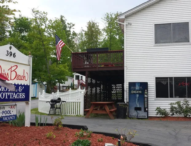 Weirs Beach Motel and Cottages hotel detail image 4