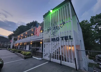 Weirs Beach Motel and Cottages hotel thumbnail 7