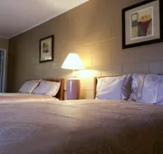 Royal Inn & Suites hotel detail image 7