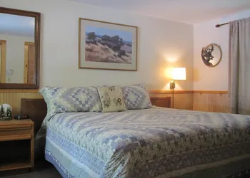 Bear Tree Lodge hotel thumbnail 6