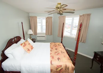Brigantine Inn & Suites hotel thumbnail 6