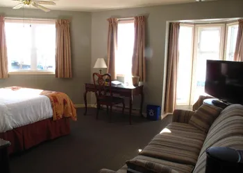 Brigantine Inn & Suites hotel thumbnail 7