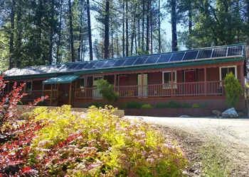 Yosemite Riverside Inn hotel thumbnail 6