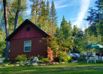 Yosemite Riverside Inn hotel thumbnail 8
